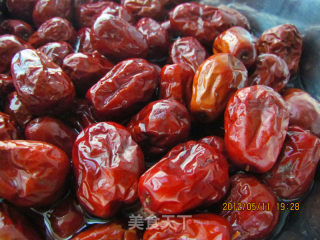 Dedicated to Mother's Day-sweet Dates recipe