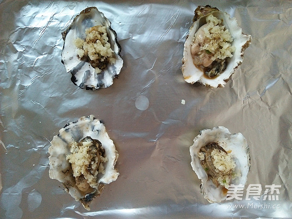 Homemade Garlic Roasted Sea Oysters (oven Version) recipe