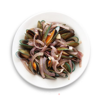 Is The Exquisiteness of French Mussels Your Goal for The New Year? recipe