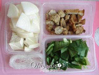 White Radish Stewed Tofu Small Casserole recipe