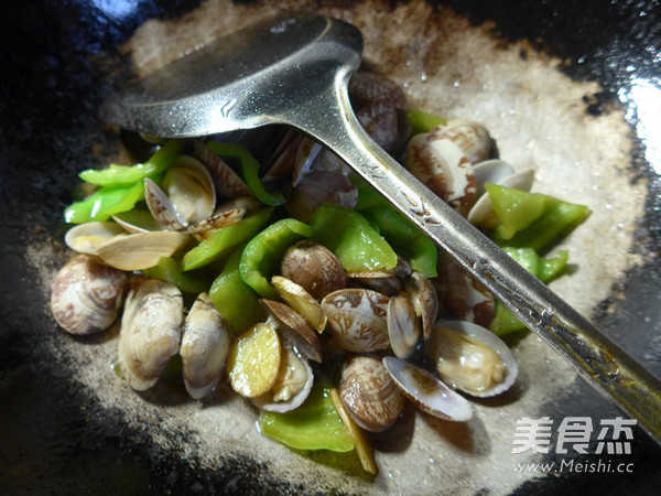 Fried Clams with Hot Pepper recipe
