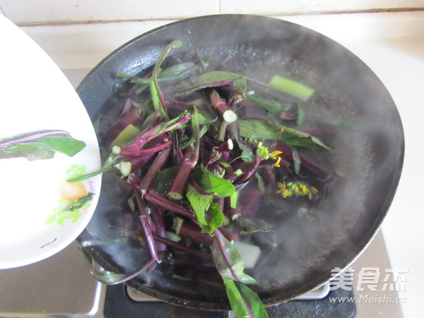 Stirred Red Cabbage Stalk recipe