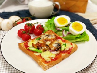 Mini Eel Toast Pizza recipe