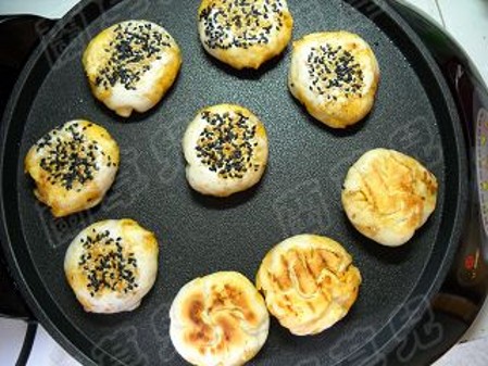 Spicy Sesame Biscuits recipe