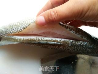 [guangdong] Cantonese Style Steamed Fish recipe