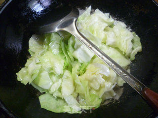 Stir-fried Cabbage with Dace in Black Bean Sauce recipe