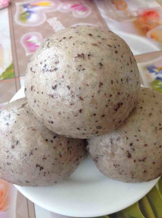 Milky Black Bean Dregs Mantou