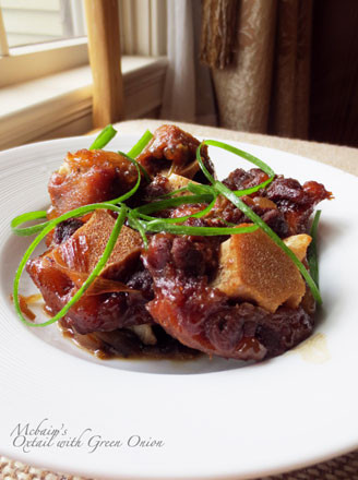 Braised Oxtail with Scallions recipe