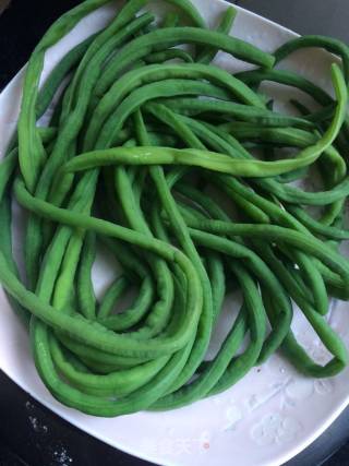 Cowpea Rings with Sesame Sauce recipe