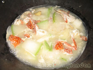 Flower Crab and Winter Melon Soup recipe