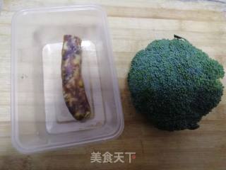 Sausage Fried Broccoli recipe