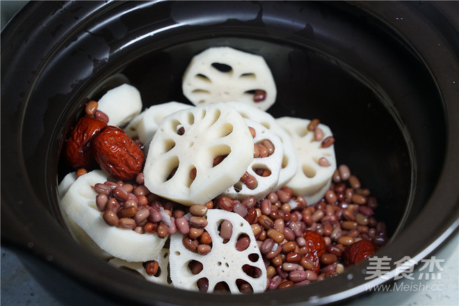 Double Red Lotus Root Sweet Soup recipe