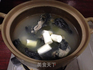 Cordyceps Flower and Yam Black Chicken Soup recipe