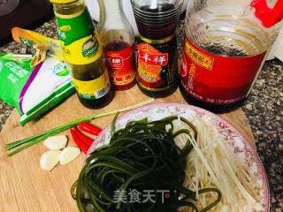 Spicy Kelp and Shredded Enoki Mushroom recipe