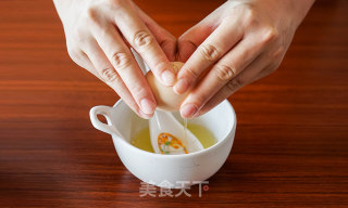 Bird's Nest Egg Tart, Sweet Encounter of Bird's Nest and Egg Tart recipe