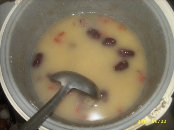 Red Dates and Wolfberry Millet Congee recipe