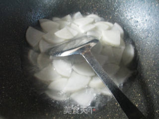 Boiled Radish with Pickled Vegetables recipe