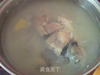 Qingxin Beat Fire Crucian Carp Soup recipe