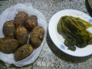 Sauerkraut and Taro Soup recipe