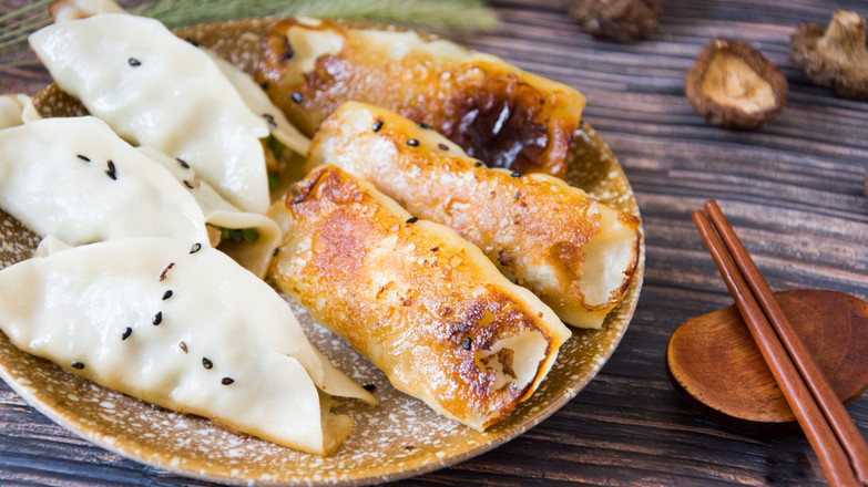 Leek and Fresh Meat Open Pot Stickers recipe