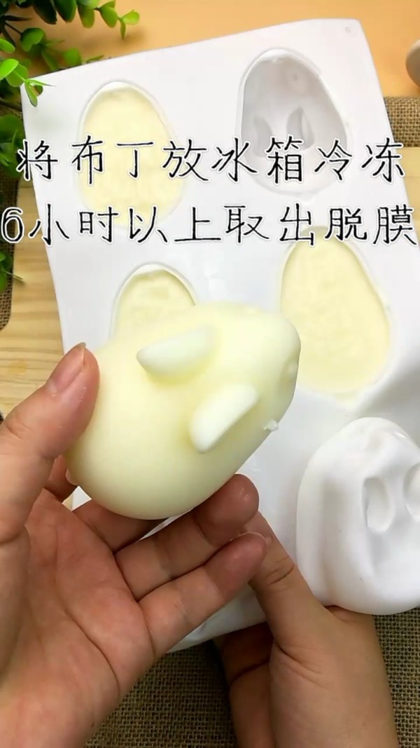 Cute Rabbit Milk Pudding-dessert that Can't Bear to Eat recipe