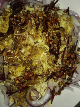 Scallions Mixed with Dried Tofu Shreds recipe