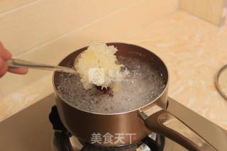 Hashima Peach Gum White Fungus Soup recipe