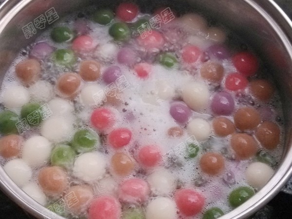 Colorful Glutinous Rice Balls recipe