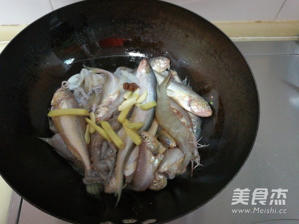 Home Stewed Seafood recipe