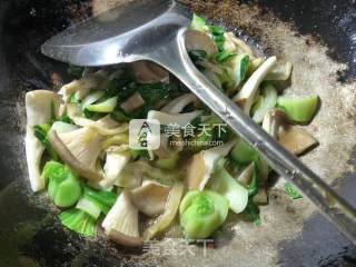 Stir-fried Vegetables with Pork Belly Mushrooms recipe