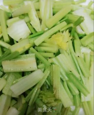 Celery Shredded Pork recipe