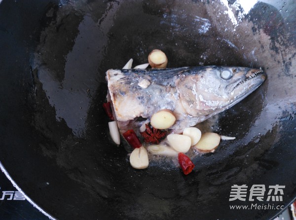 Stewed Spanish Mackerel in Casserole recipe