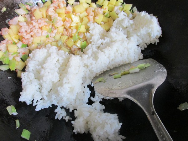 Fresh Sweet Pineapple Rice recipe