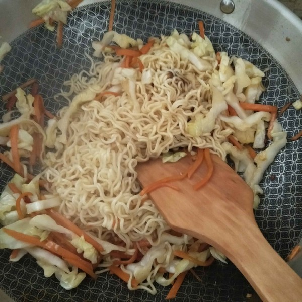 Instant Fried Noodles recipe