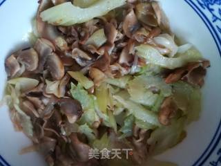 Stir-fried Celery with Straw Mushrooms recipe