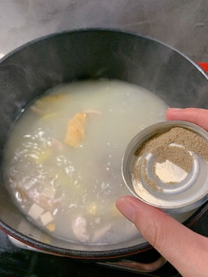 Super Detailed Cleaning Steps for Pepper Pork Belly Soup recipe