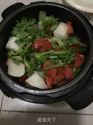 Stewed Beef Brisket with Tomato and Radish recipe