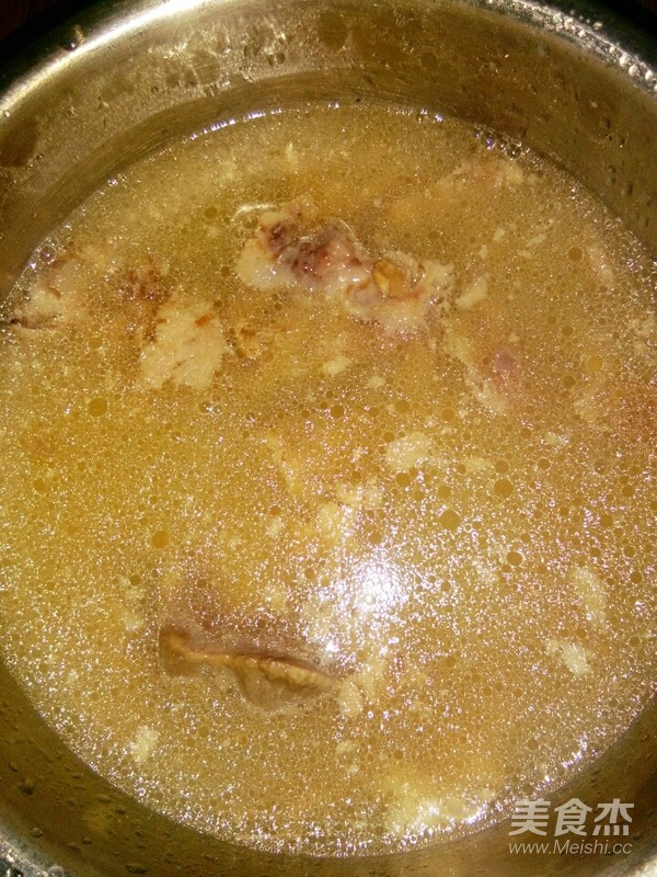 Nutritious Pork Bone Soup recipe