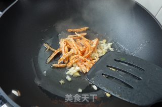 Fried Bracken with Dried Shrimp recipe