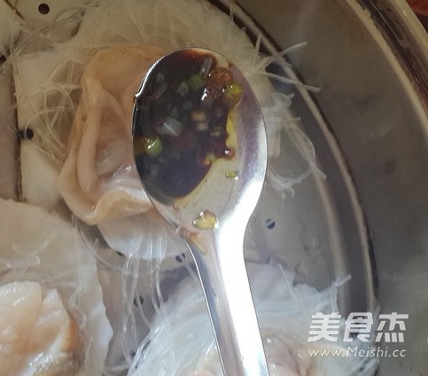 Steamed Abalone with Garlic recipe