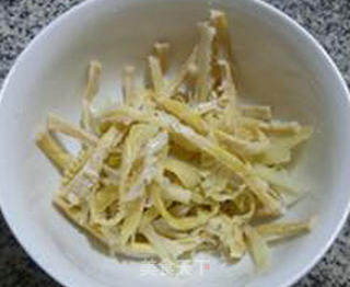 Lamb's Tail Bamboo Shoots Mixed with Parsley recipe