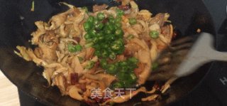 Stir-fry Oyster Mushrooms in A Dry Pot recipe