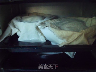 Three-color Xiangyun Mantou recipe