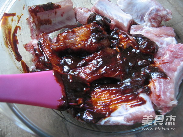 A Hard Meat Dish in Autumn and Winter--spicy Grilled Ribs recipe