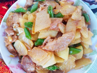 Fried Pork with Potato Chips recipe