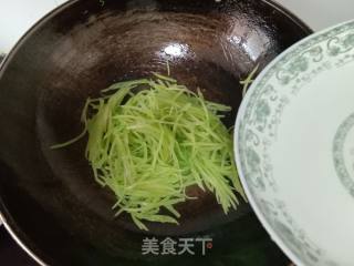 Stir-fried Shredded Lettuce recipe