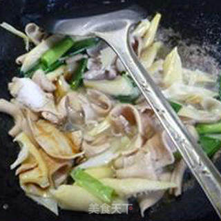 Fried Goose Intestines with Bamboo Shoots recipe