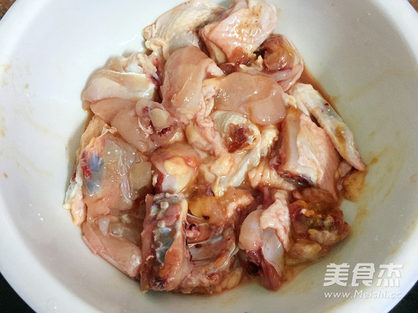 Braised Chicken with Hairy Crabs recipe