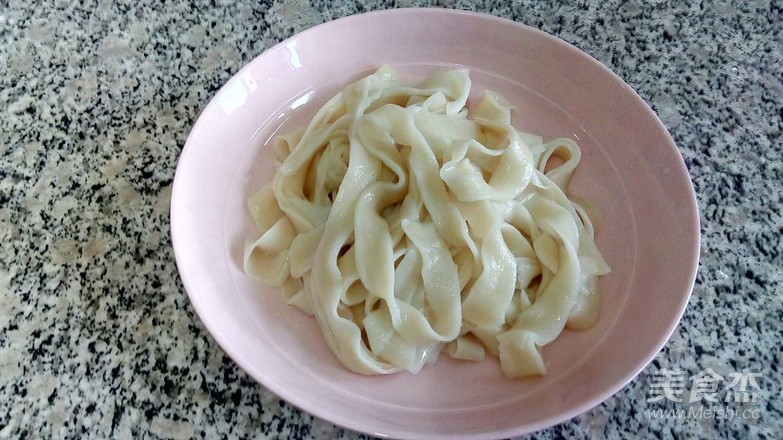 Marinated Noodles with Tomatoes recipe