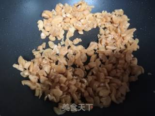 Stir-fried Diced Beef with Dried Radish recipe